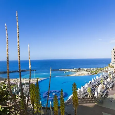Hotel Gloria Palace Royal & 4*