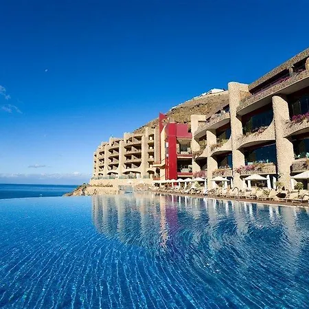 Hotel Gloria Palace Royal & 4*