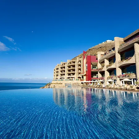 Hotel Gloria Palace Royal & 4*
