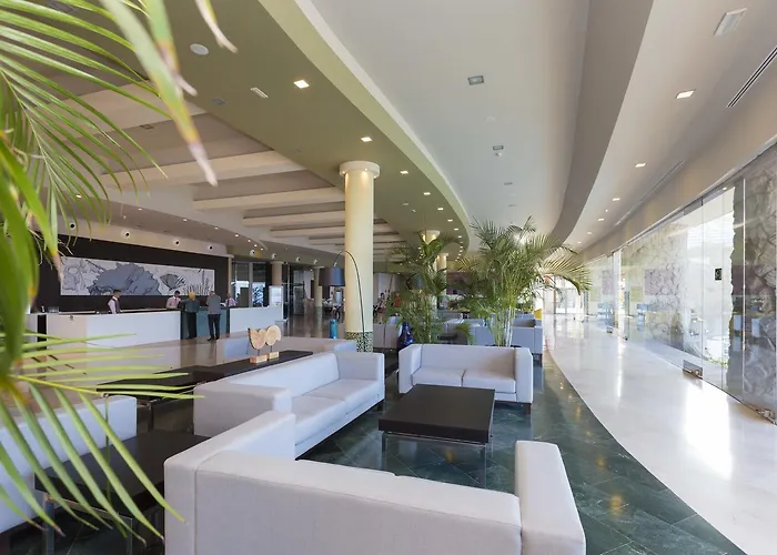 Hotel Gloria Palace Royal & 4*