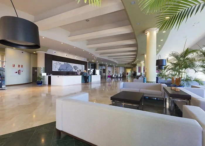 Hotel Gloria Palace Royal & 4*